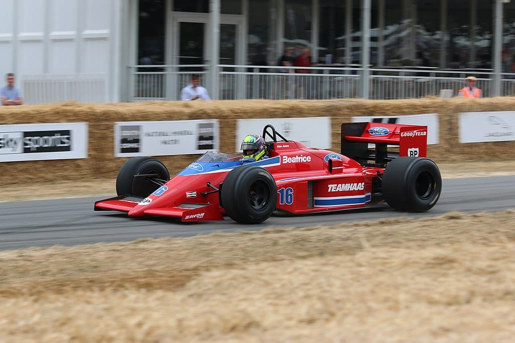 Haas Lola THL2. Credit: it.wikipedia.org