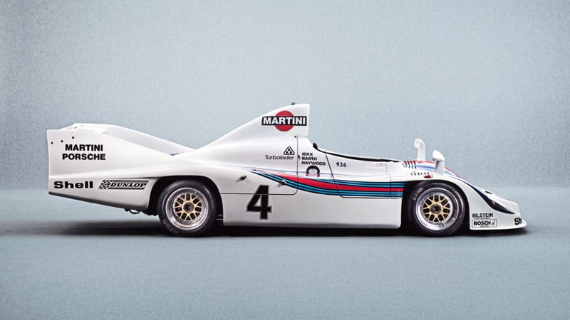 La Porsche 936 con la livrea Martini Racing e la presa d'aria superiore. Credit: porsche.com