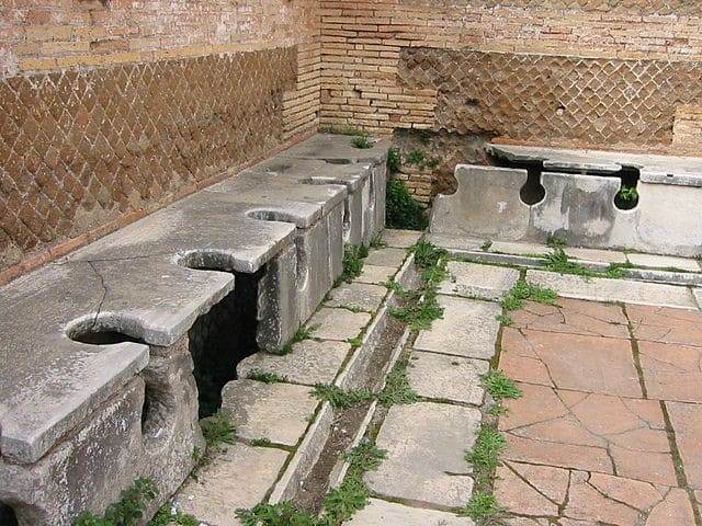 Crediti: Curioctopus.it; bagni pubblici romani