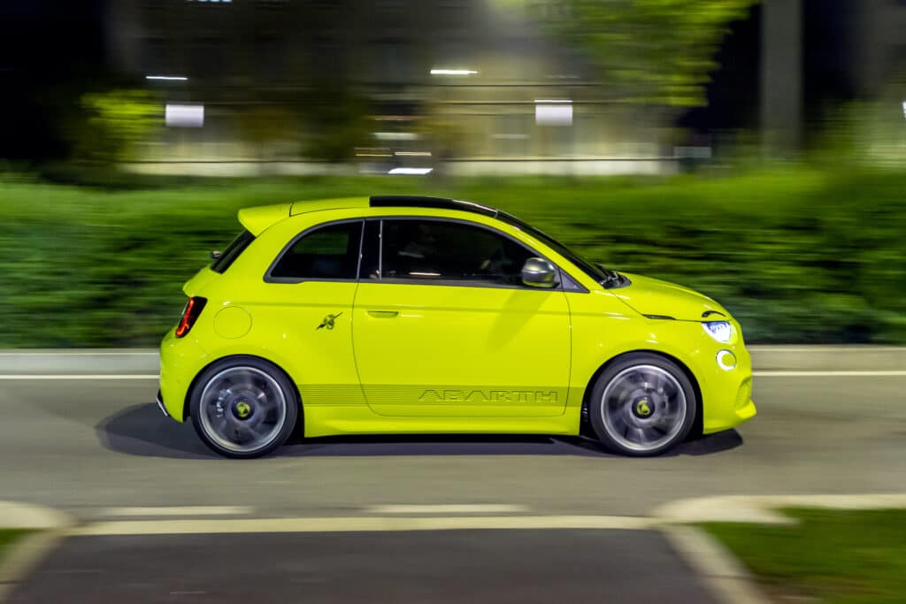 Nuova Abarth 500e: inizia la nuova era dello Scorpione