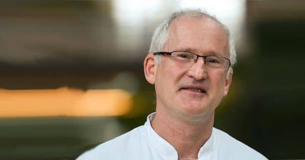 Il Prof. Dott. Christoph Frank Dietrich pioniere nell'utilizzo dell'intelligenza artificiale a supporto all'endosografia. Credits: Frankfurt School of Finance and Management.