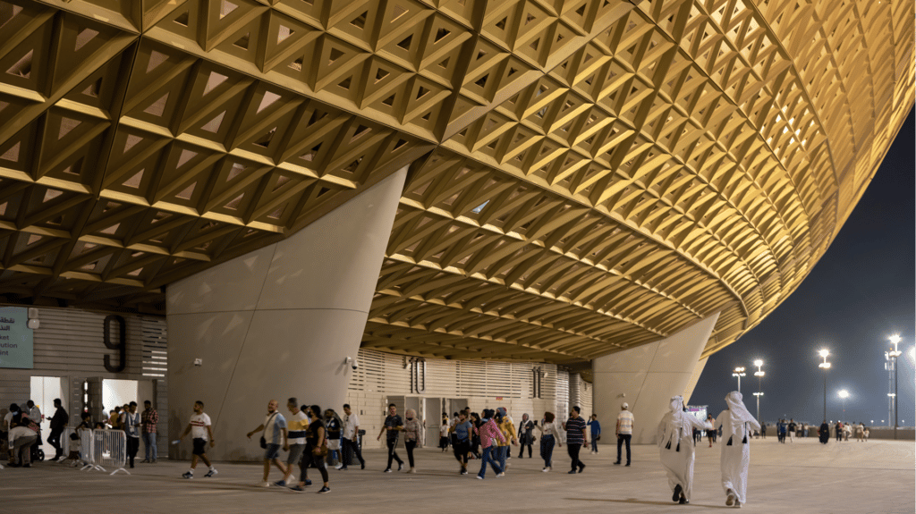 Qatar 2022, Foster progetta lo stadio più importante dei mondiali di calcio
