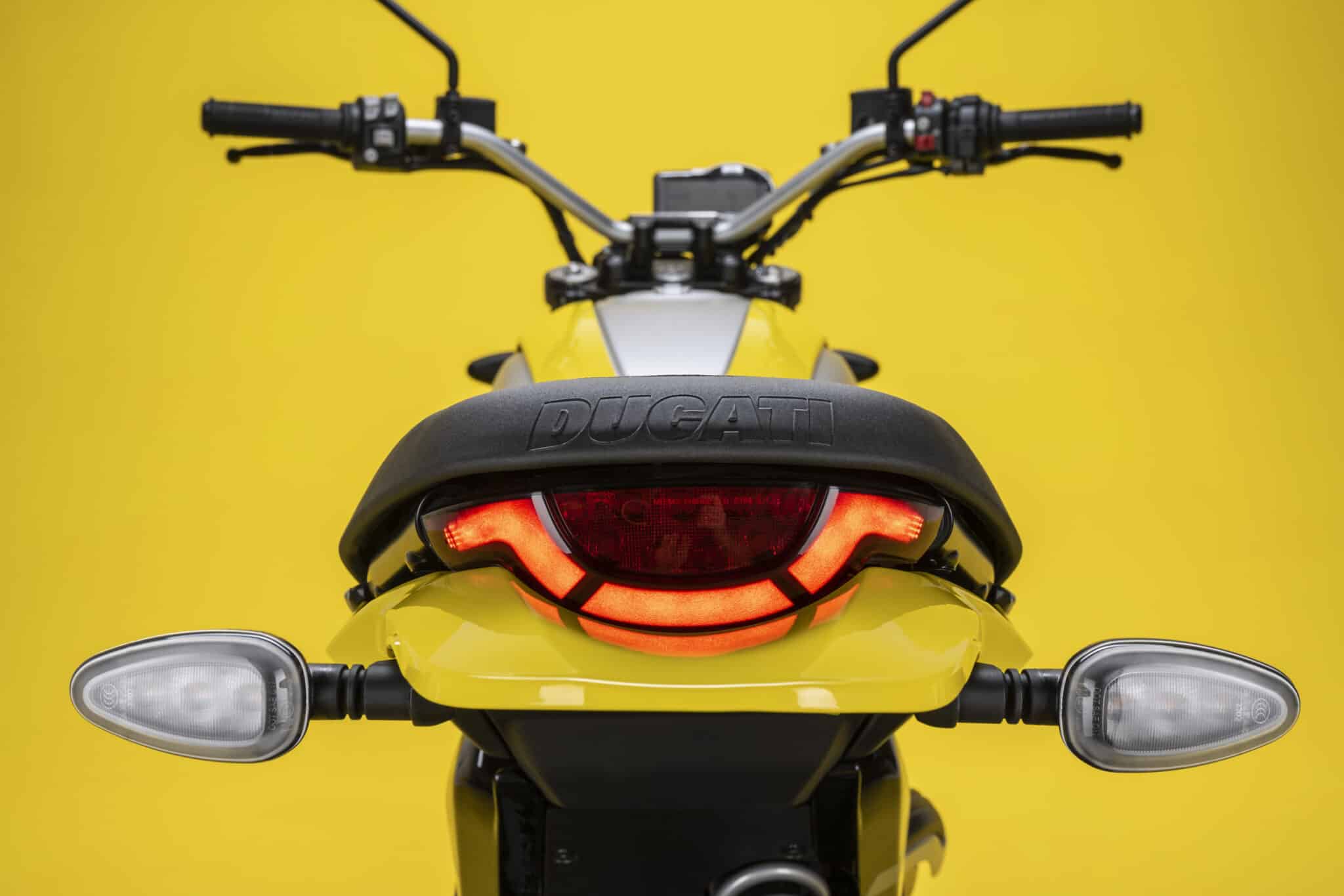 Ducati Scrambler 2023 all'EICMA 2022: 3 versioni, Full Throttle, Icon e Nightshift