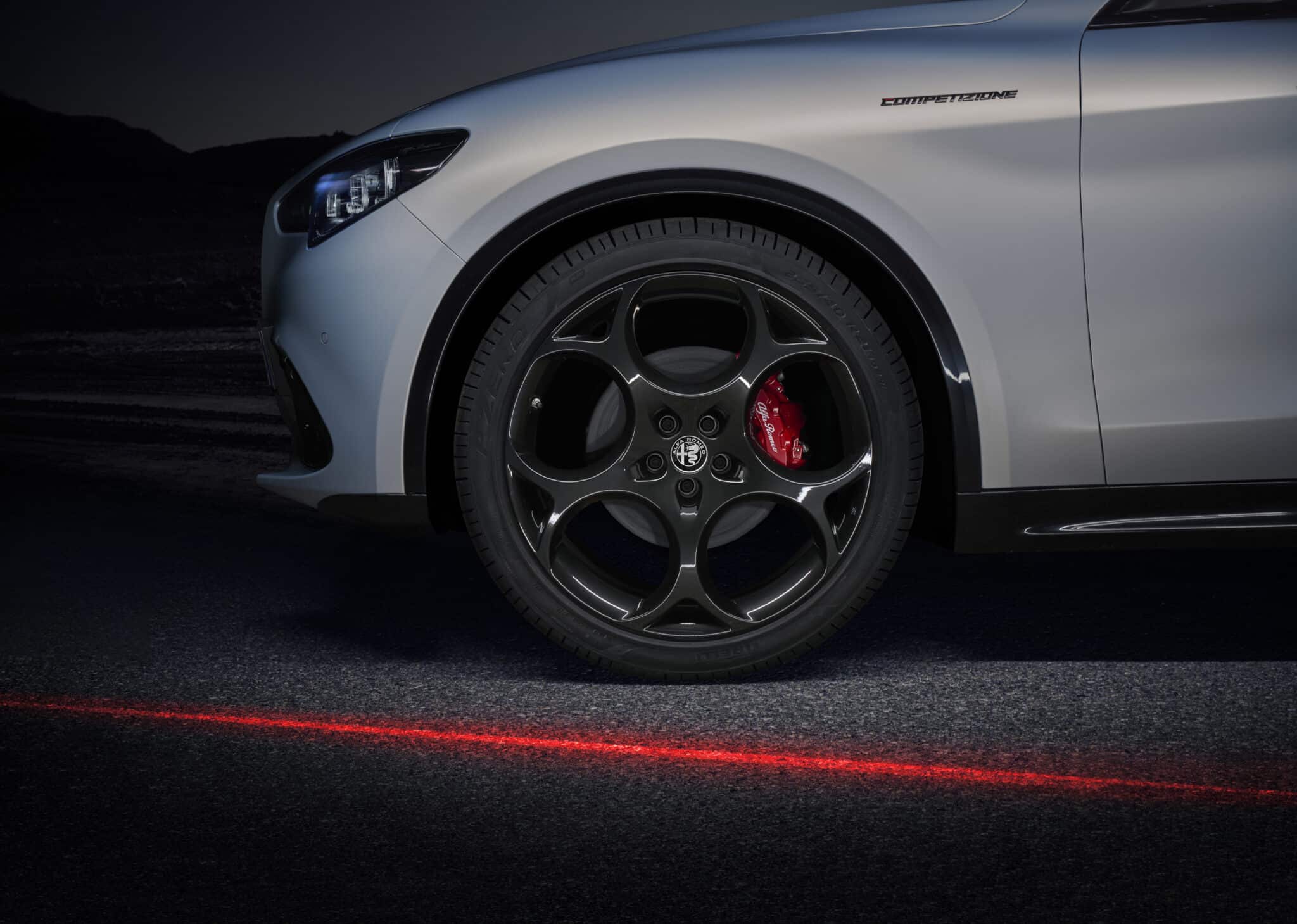 Alfa Romeo Giulia e Stelvio: arriva il restyling 2023 con fari a LED e più tecnologia