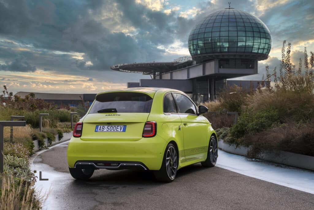 Nuova Abarth 500e: inizia la nuova era dello Scorpione