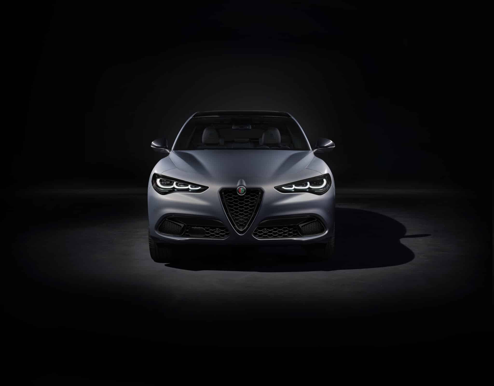 Alfa Romeo Giulia e Stelvio: arriva il restyling 2023 con fari a LED e più tecnologia