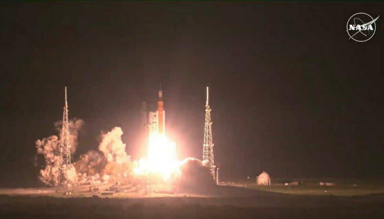È storia: la missione Artemis 1 è partita con successo