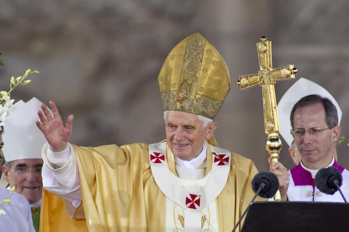 Papa Benedetto XVI morto: addio al pontefice emerito Joseph Ratzinger - 
