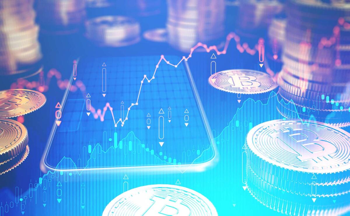 Wallet crypto: quale scegliere - Stacks of bitcoins and smartphone with double exposure of blurry digital graph. Concept of cryptocurrency and investment. 3d rendering toned image