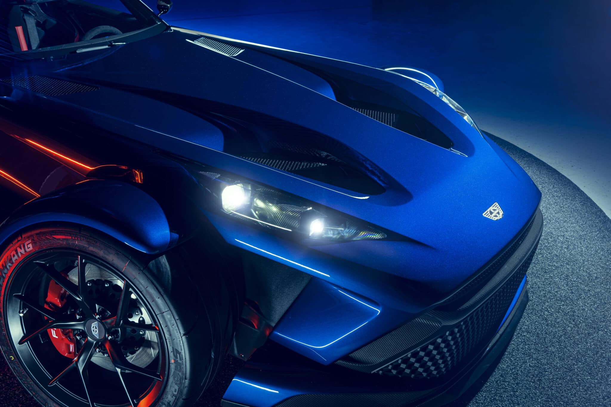 Donkervoort F22: la biposto che pesa 750 kg con motore Audi da 500 CV