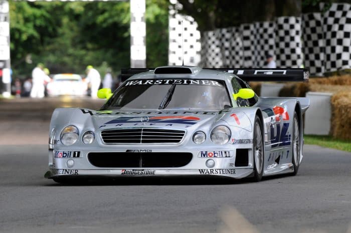 La Mercedes CLK LM del 1998, vettura da cui deriva il motore V8. Credit: group-media.mercedes-benz.com