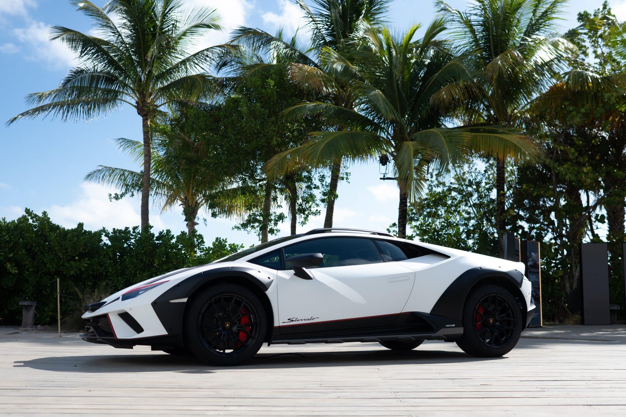 Lamborghini Huracan Sterrato: V10 da 610 CV per l'off-road