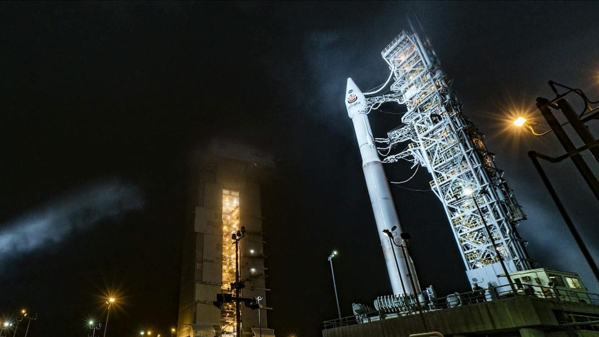 Il razzo che ha lanciato il lander InSight della NASA verso Marte nel 2018 dalla Vandenberg Air Force Base, ora chiamata Vandenberg Space Force Base. Credits: NASA/JPL-Caltech/Charles Babir