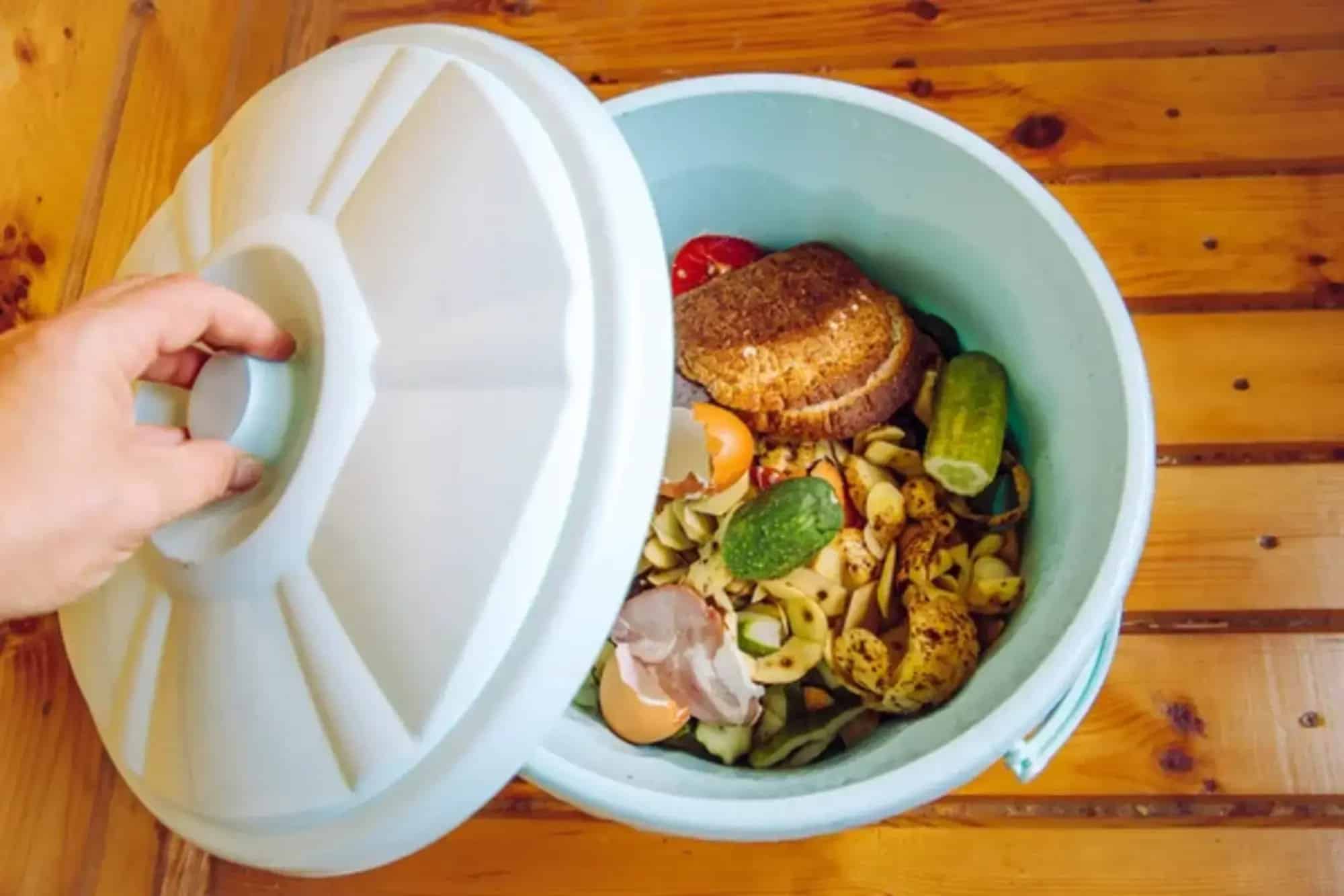 Spreco alimentare: come possiamo evitarlo durante le feste ma non solo