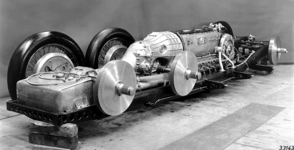 Sotto la "pelle" della Mercedes-Benz T80