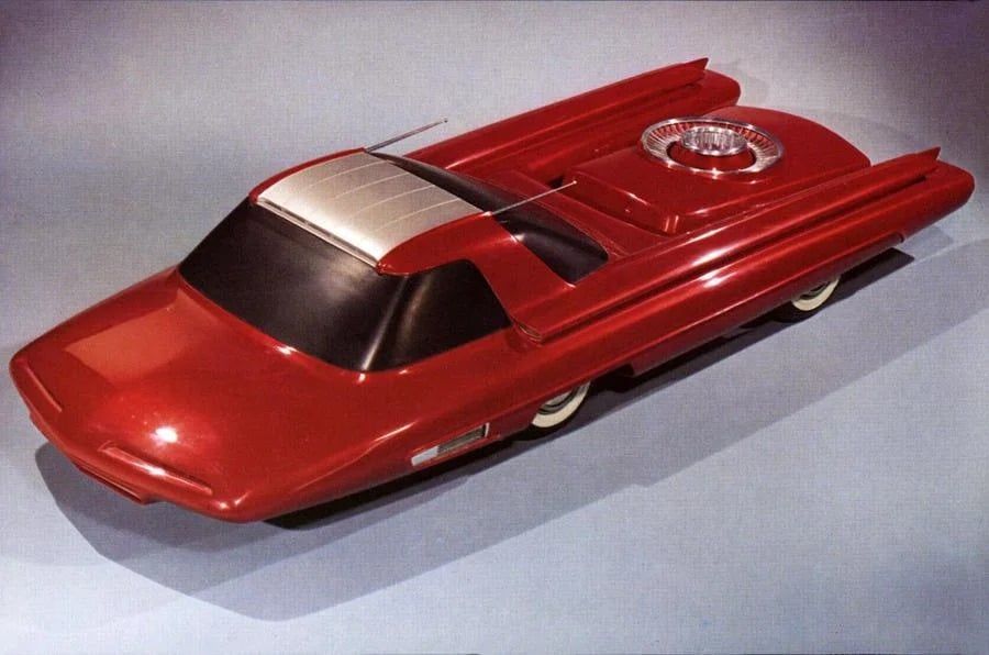 I prototipi di auto più strani della storia: dall'auto nucleare, a quella realizzata da un sacerdote