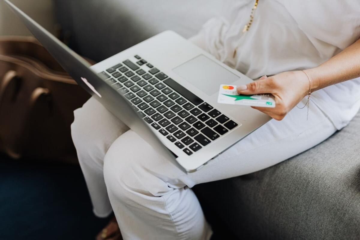 Aprire un e-commerce conviene? Tutti i vantaggi - 