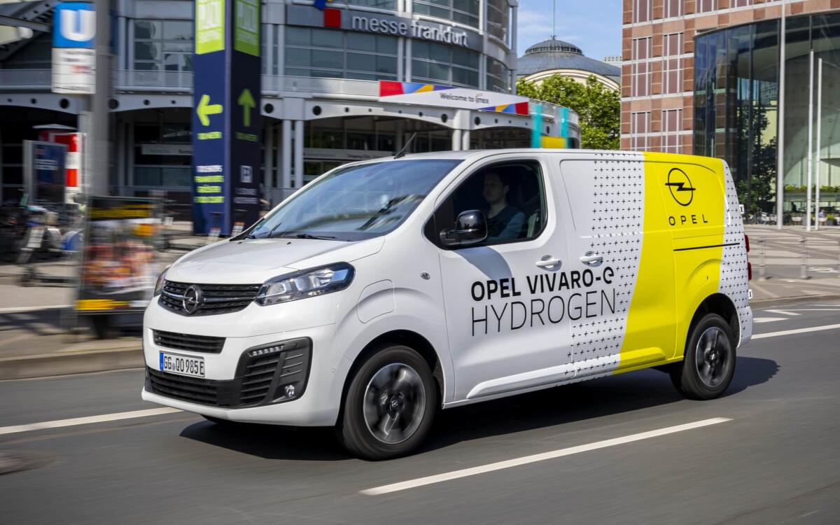 Opel Vivaro-e Hydrogen: il furgone ad idrogeno fuel cell con rifornimento in 3 minuti - 