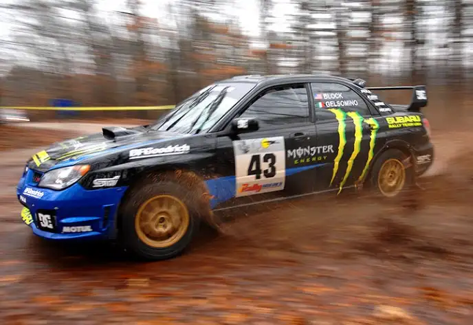 Ken Block a bordo della Subaru Impreza WRC. Credit: vtcar.com
