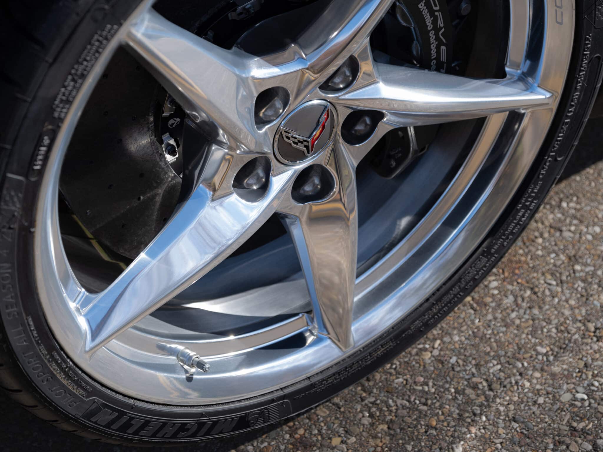Chevrolet Corvette C8 E-Ray AWD: ecco la prima Corvette ibrida e con trazione integrale