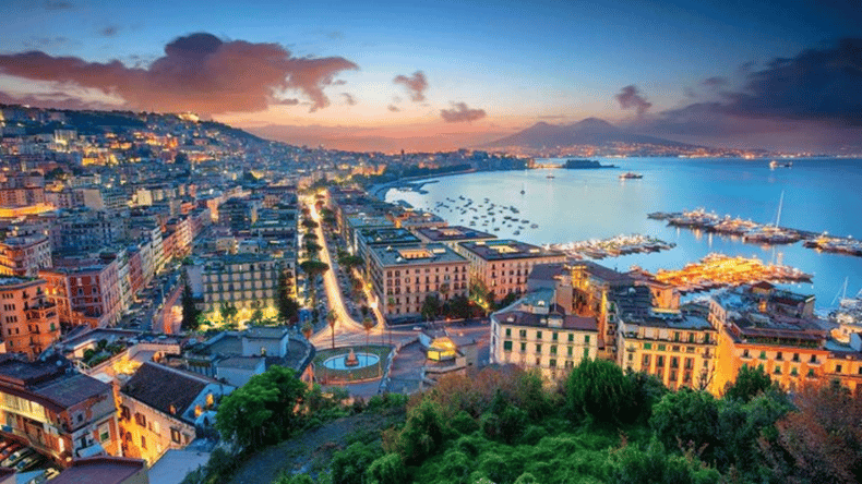 Vista del Golfo di Napoli. Credits: iStock