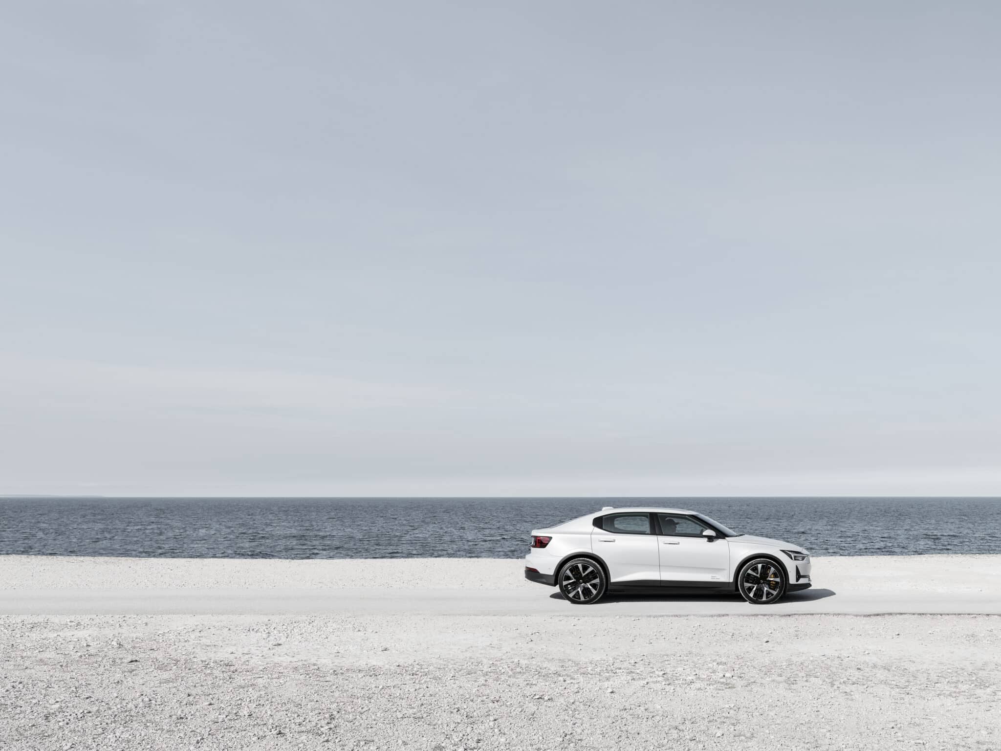 Polestar 2: arriva il restyling con più autonomia e migliori prestazioni