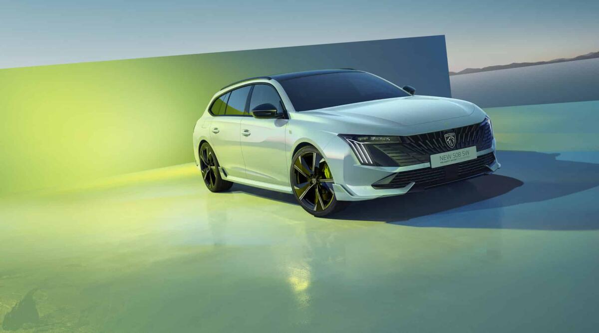 Peugeot 508: si rinnovano berlina e station wagon, ecco cosa cambia - 