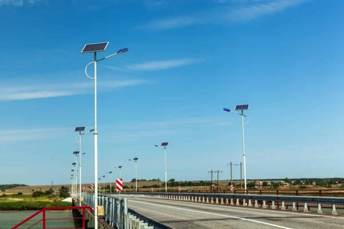 Illuminare le strade in modo sostenibile: i benefici dei lampioncini solari - 