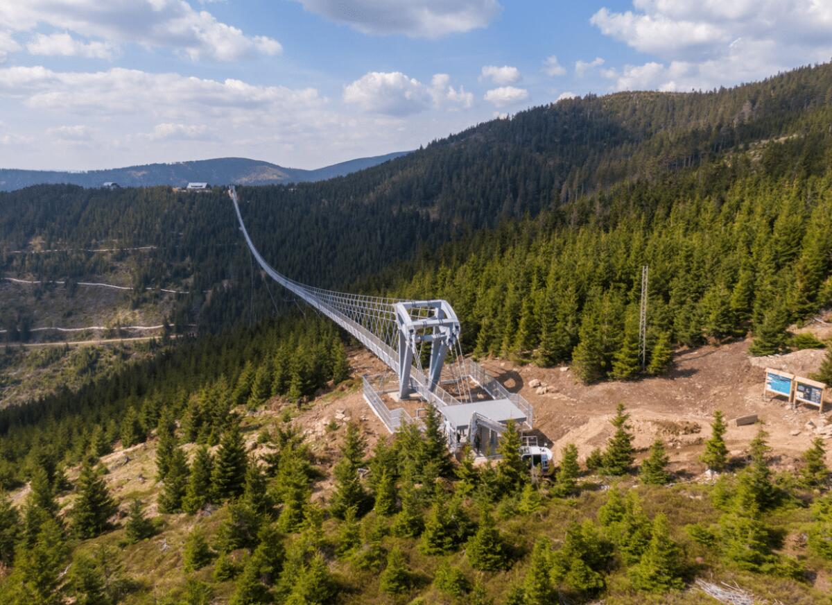 Sky Bridge 721: in Repubblica Ceca il ponte tibetano più lungo del mondo - Sky Bridge 721