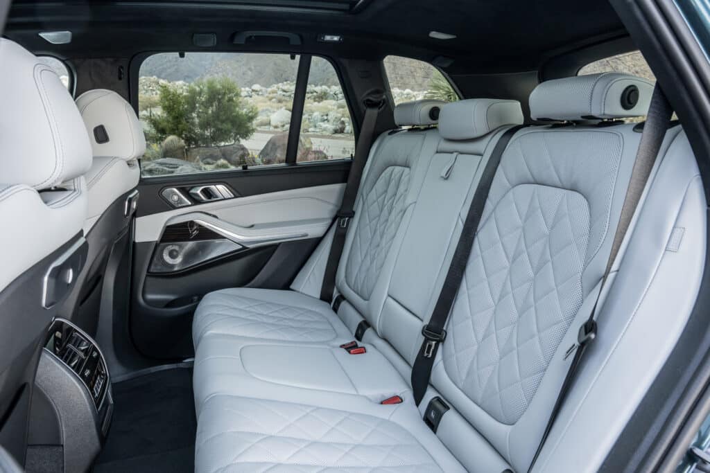 BMW X5 2023: listino prezzi e novità