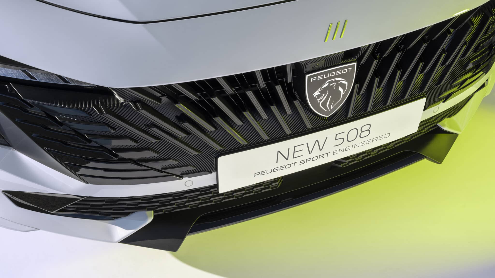 Peugeot 508: si rinnovano berlina e station wagon, ecco cosa cambia