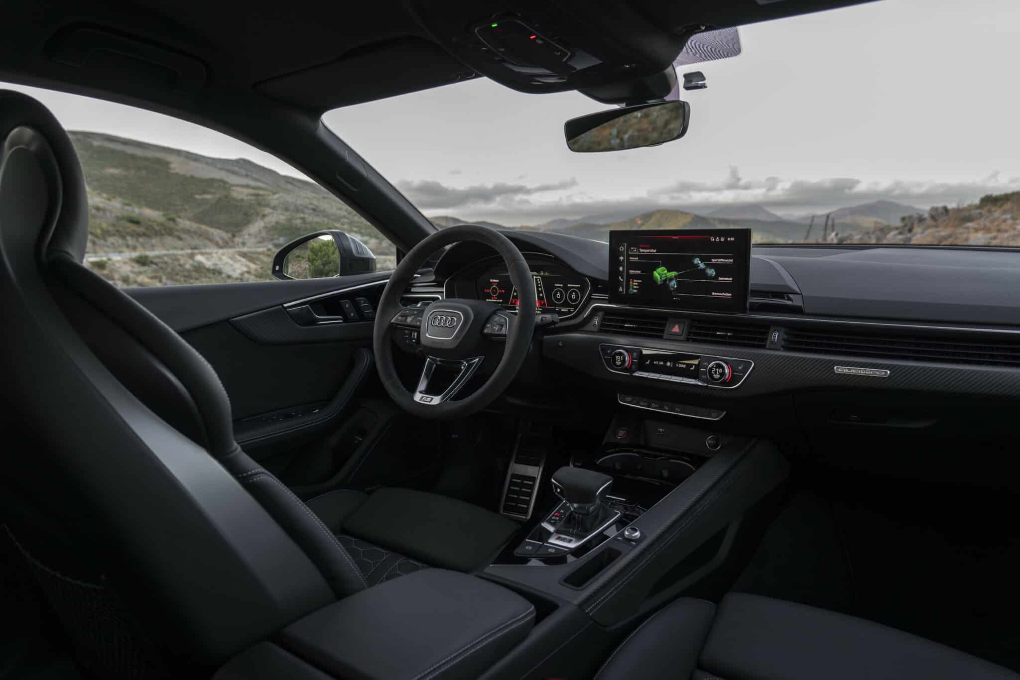 Audi RS 5 e RS 4 Avant: nuovi allestimenti Competition e Competition Plus