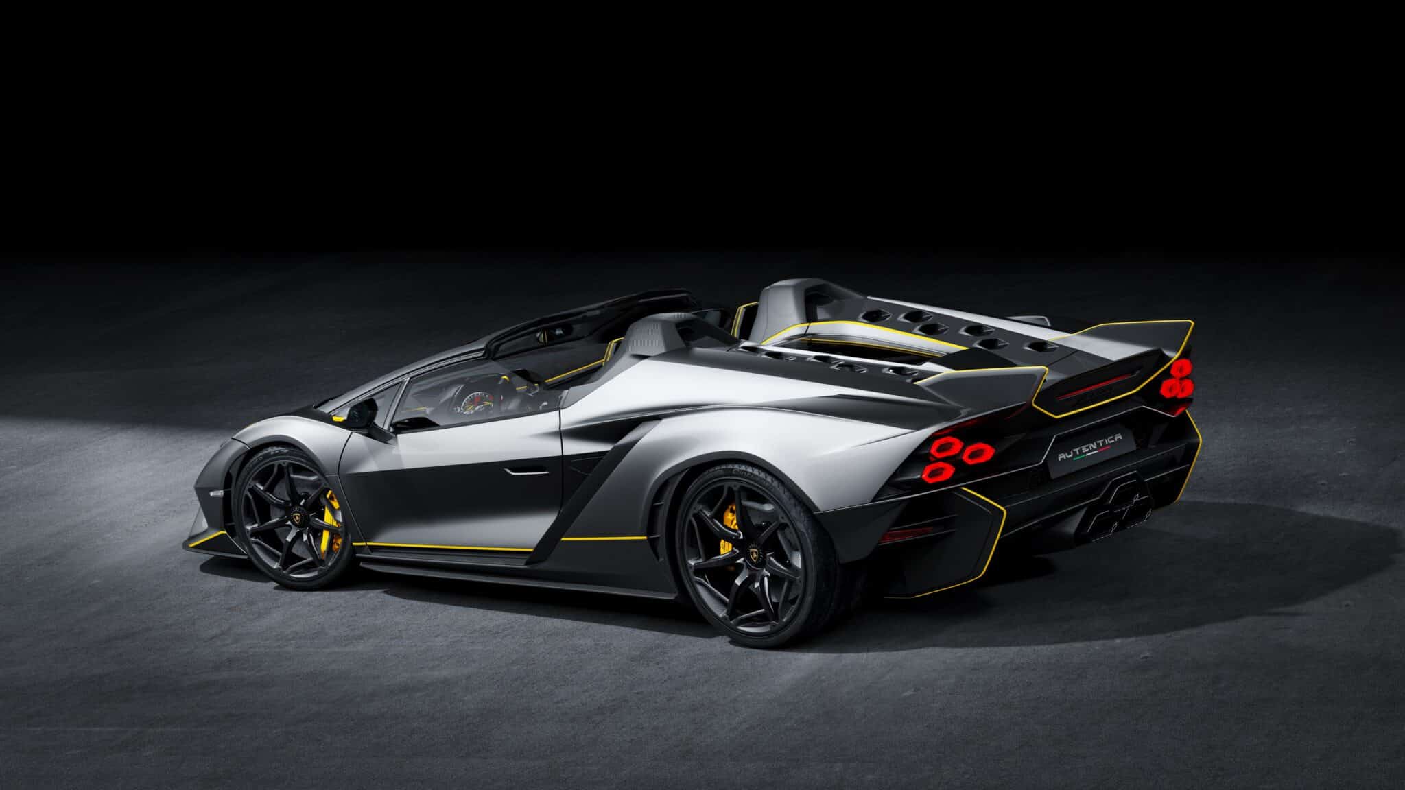 Lamborghini Invencible e Autentica: due esemplari unici al mondo per dire addio al V12 aspirato