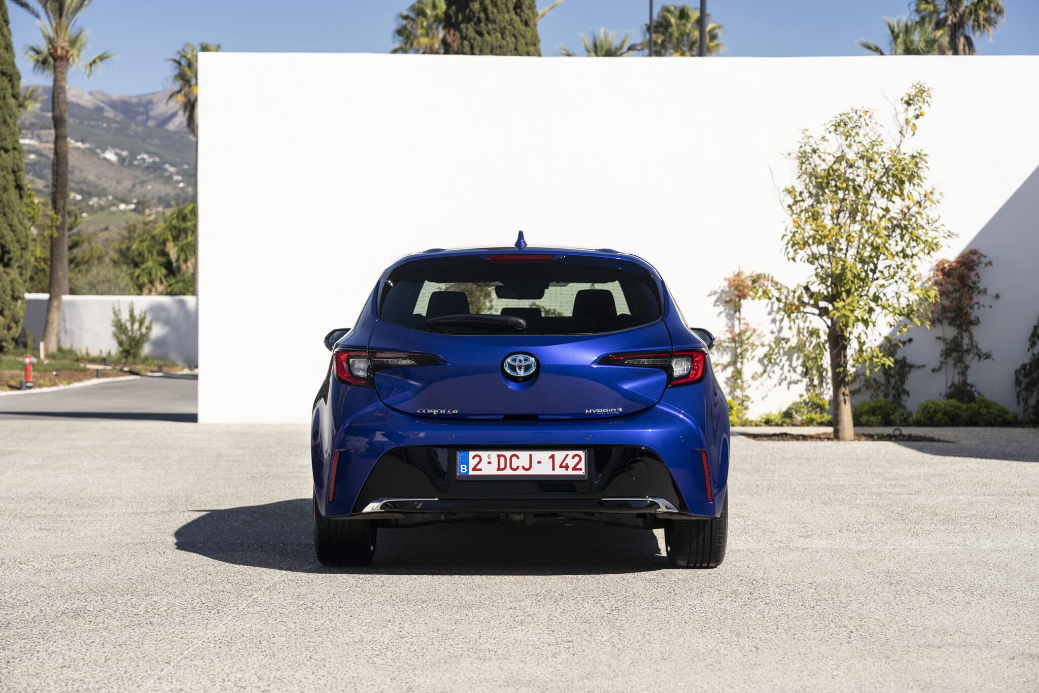 Toyota Corolla e Corolla Touring 2023: scheda tecnica, caratteristiche, prezzi e motorizzazioni