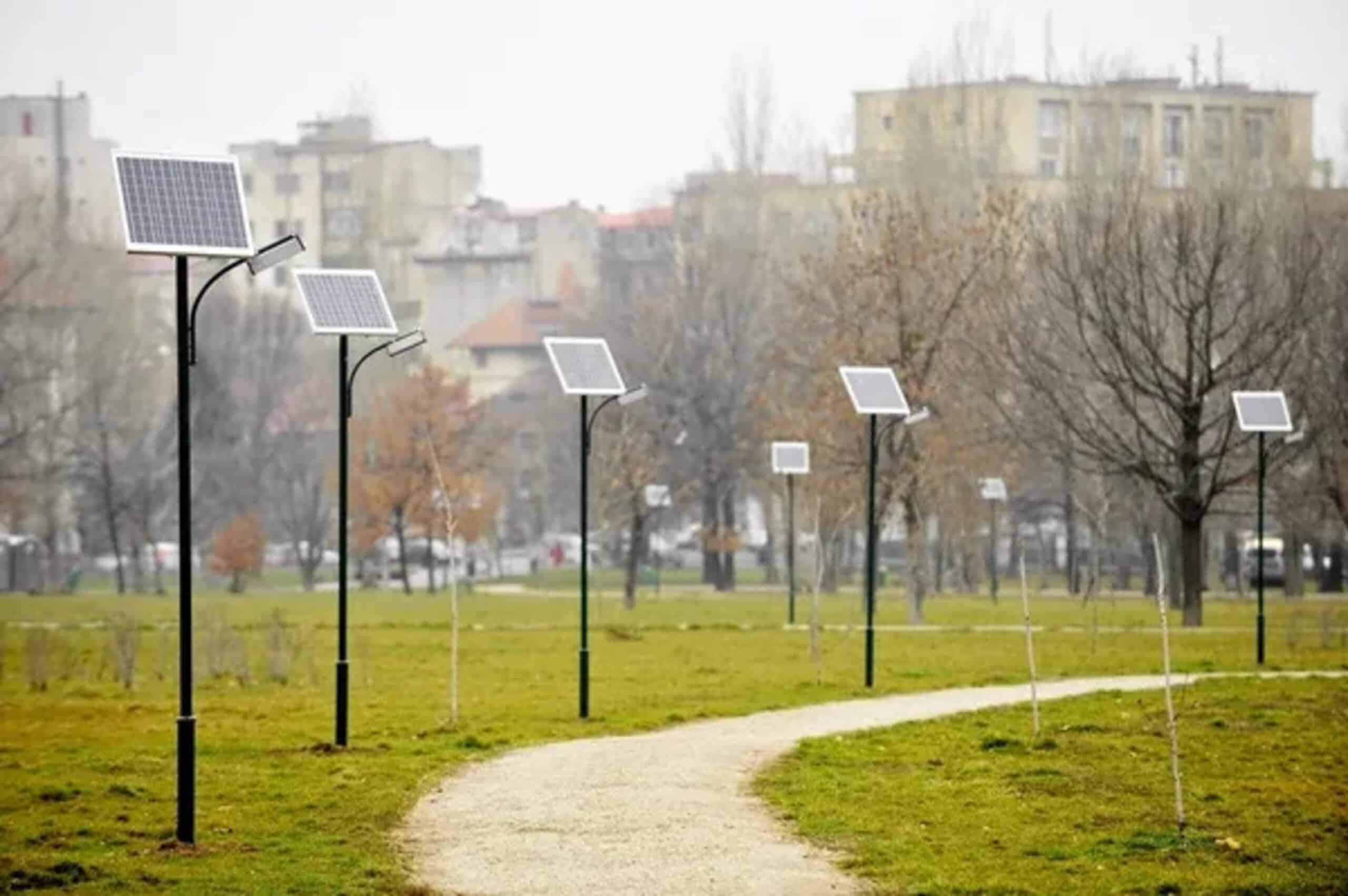 Illuminare le strade in modo sostenibile: i benefici dei lampioncini solari