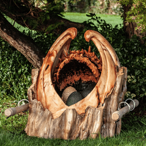 L’opera realizzata per Game of Thrones. Credits: Treecarving.co.uk