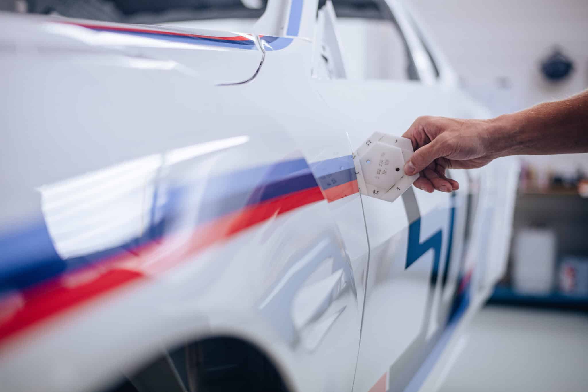 Realizzazione verniciatura BMW 3.0 CSL