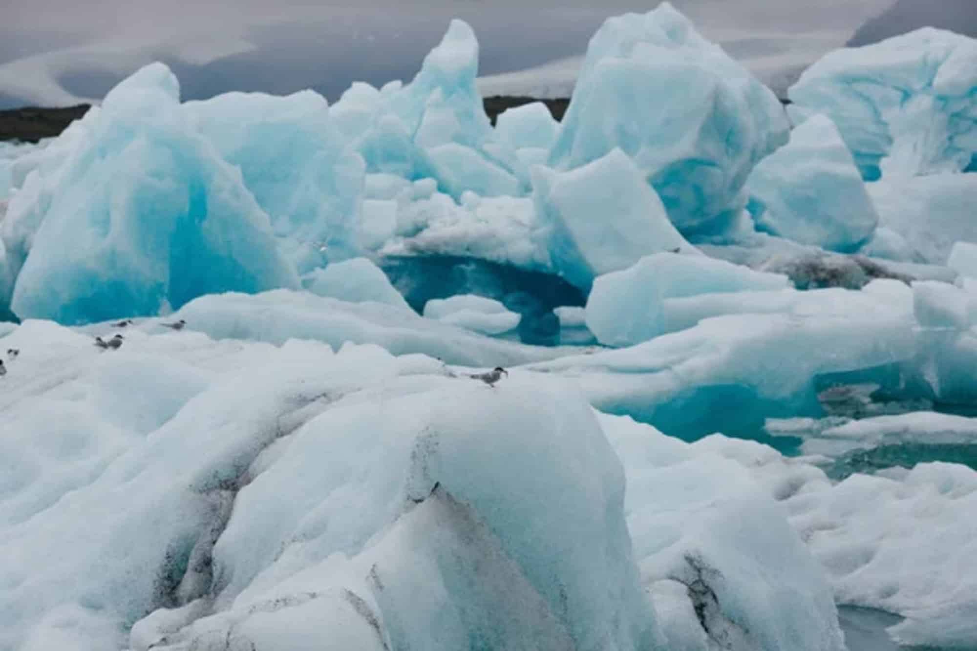 Antartide, anche il ghiacciaio più grande del mondo sta collassando