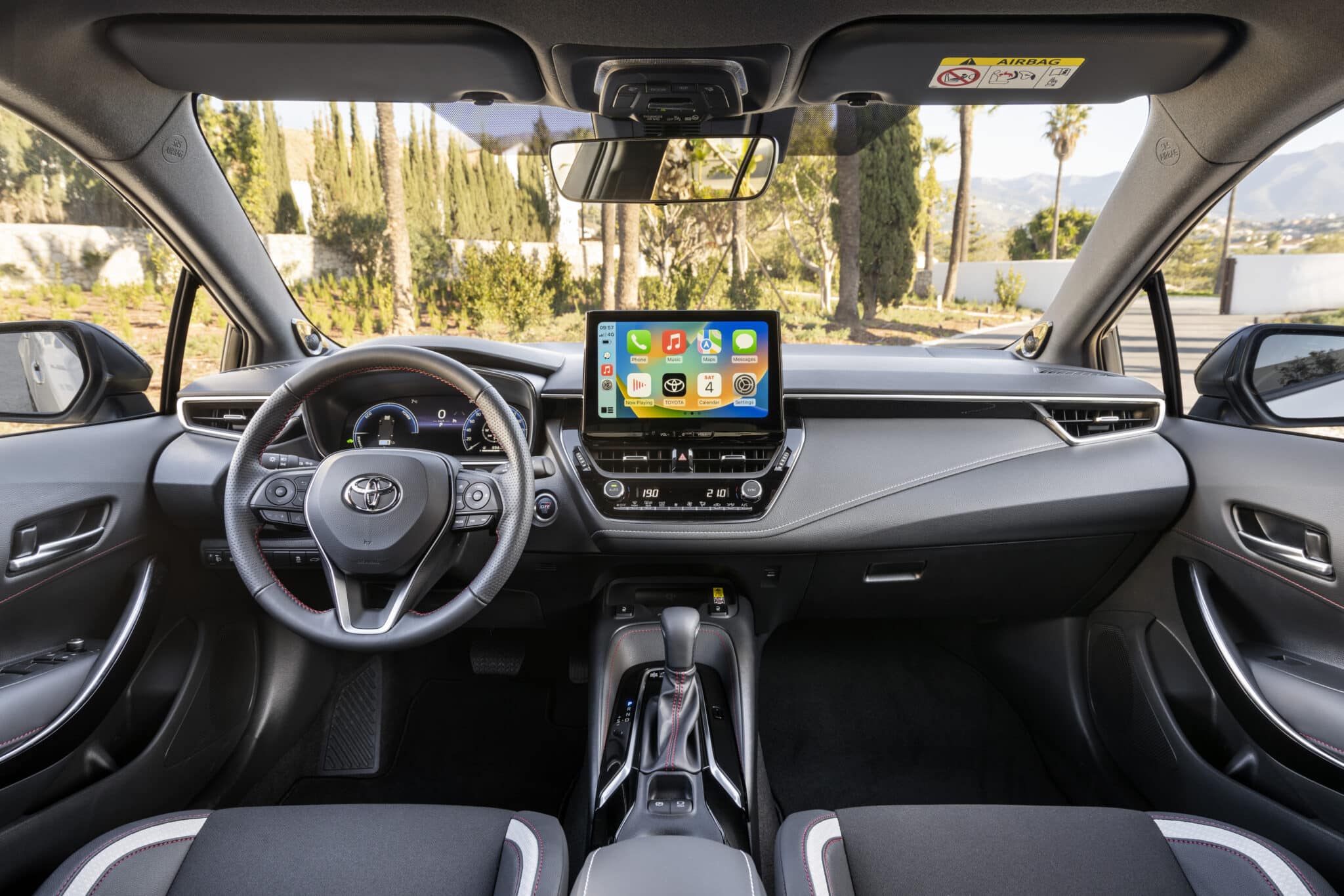 Toyota Corolla e Corolla Touring 2023: scheda tecnica, caratteristiche, prezzi e motorizzazioni