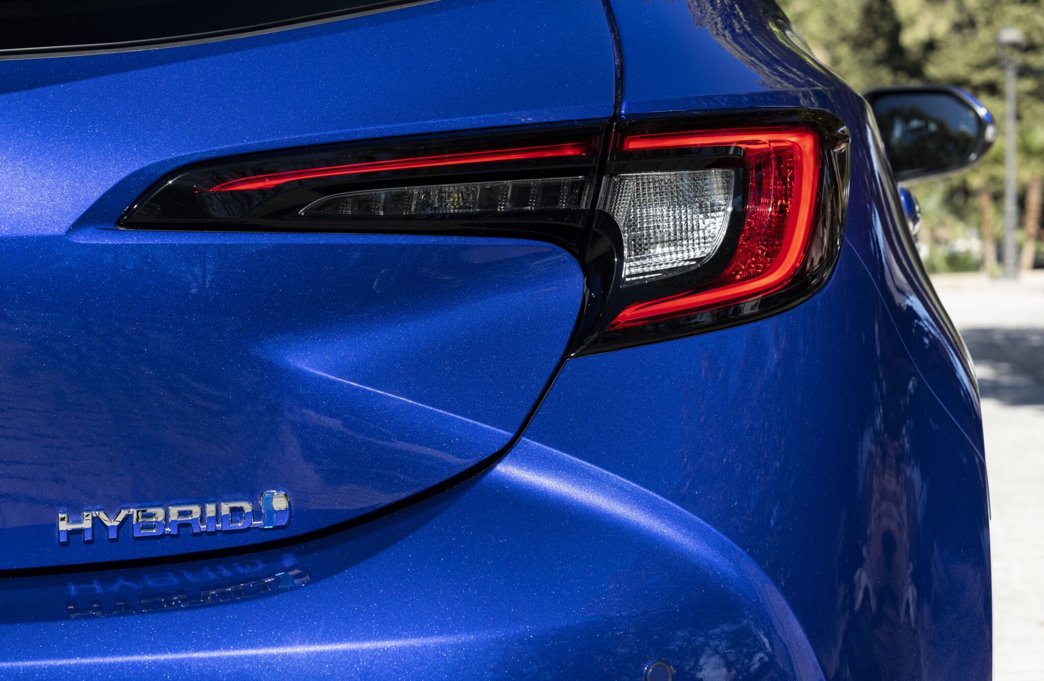 Toyota Corolla e Corolla Touring 2023: scheda tecnica, caratteristiche, prezzi e motorizzazioni
