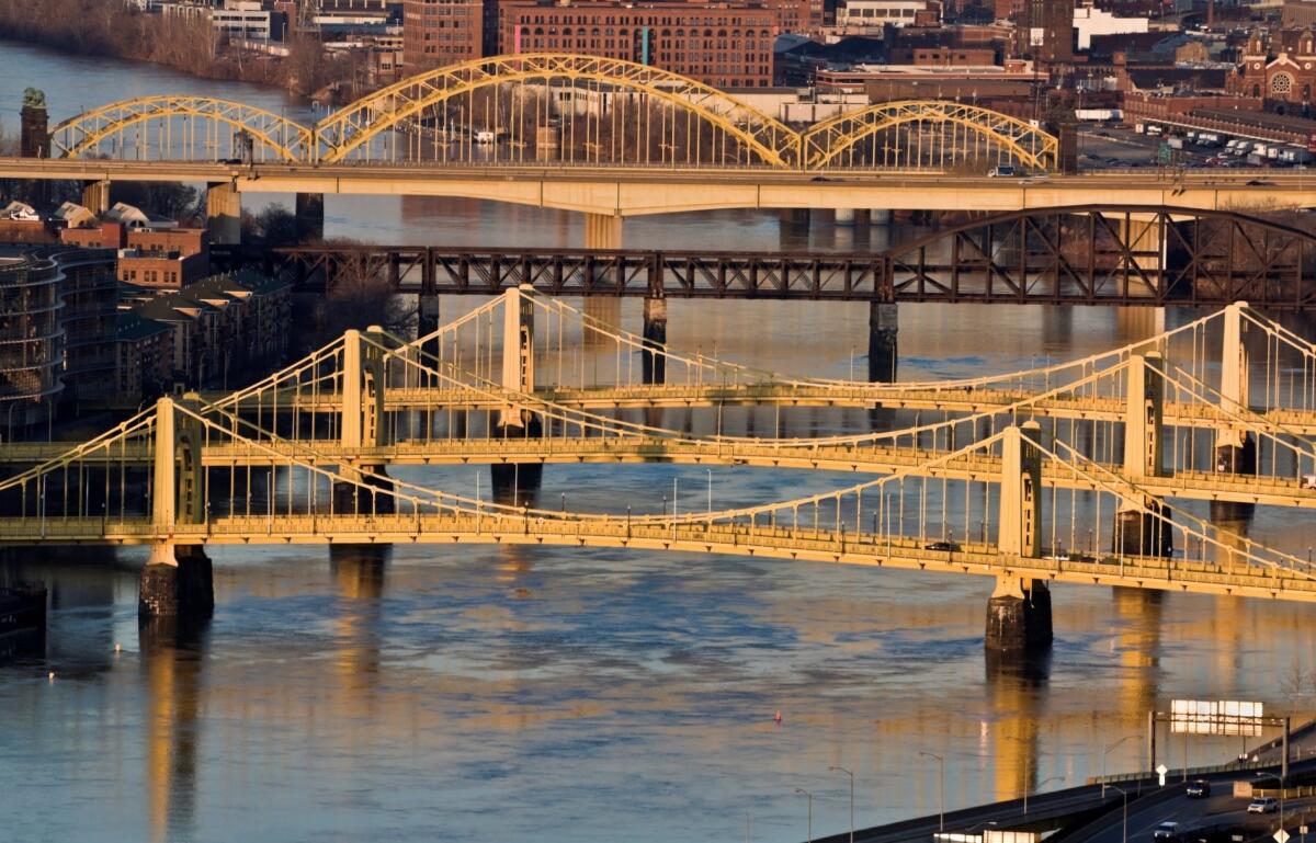 Tre Sorelle di Pittsburgh, ecco la storia del trio di ponti sospesi più famoso degli USA - Tre Sorelle di Pittsburgh
