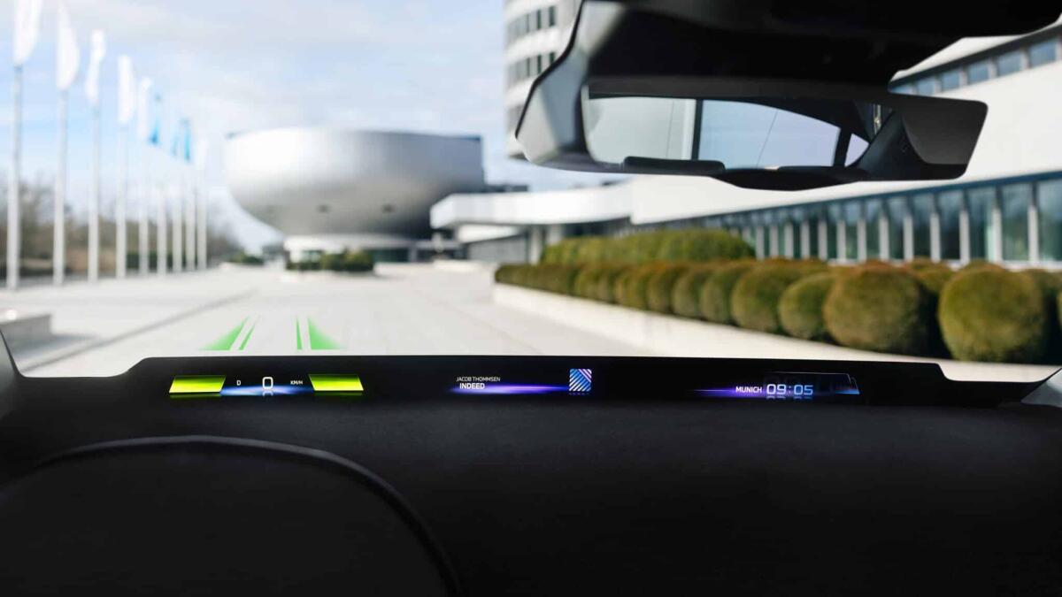 BMW Panoramic Vision: dal 2025 produzione in serie del nuovo head-up display - 