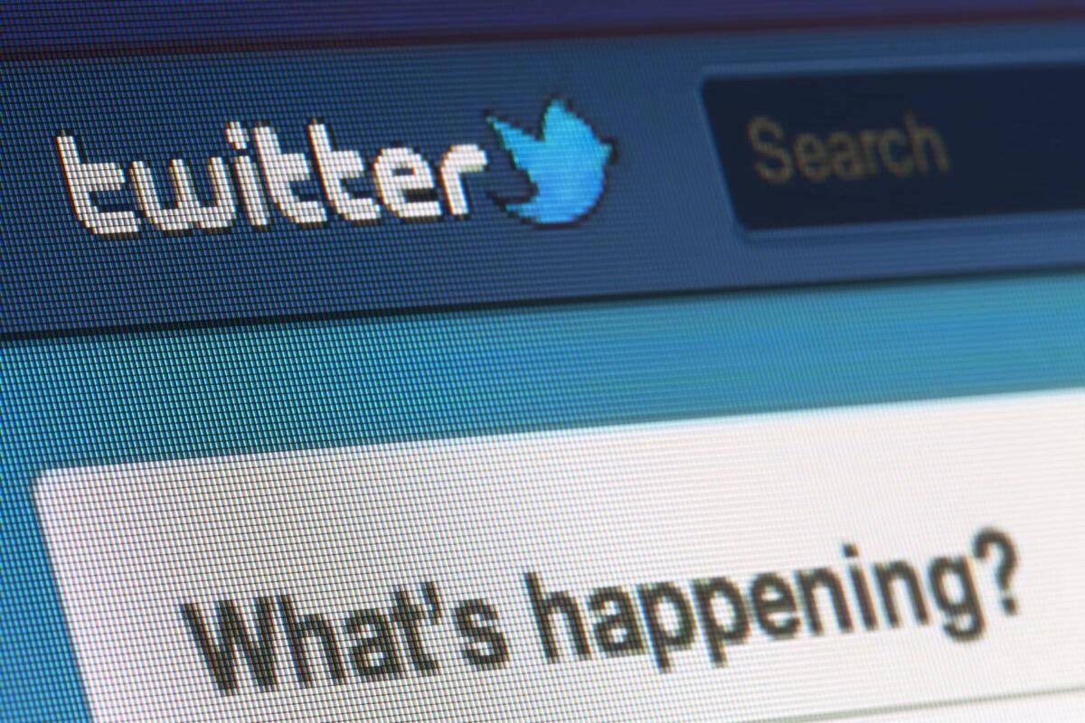 Codice di Twitter trapelato: il sorgente sarebbe su GitHub - BRUSSELS - MARCH 03: Twitter hit by hackers. About 40 companies have been targeted by a group of Eastern European hackers, Bloomberg reports. Among them are Twitter and Apple on March 03, 2013 in Brussels