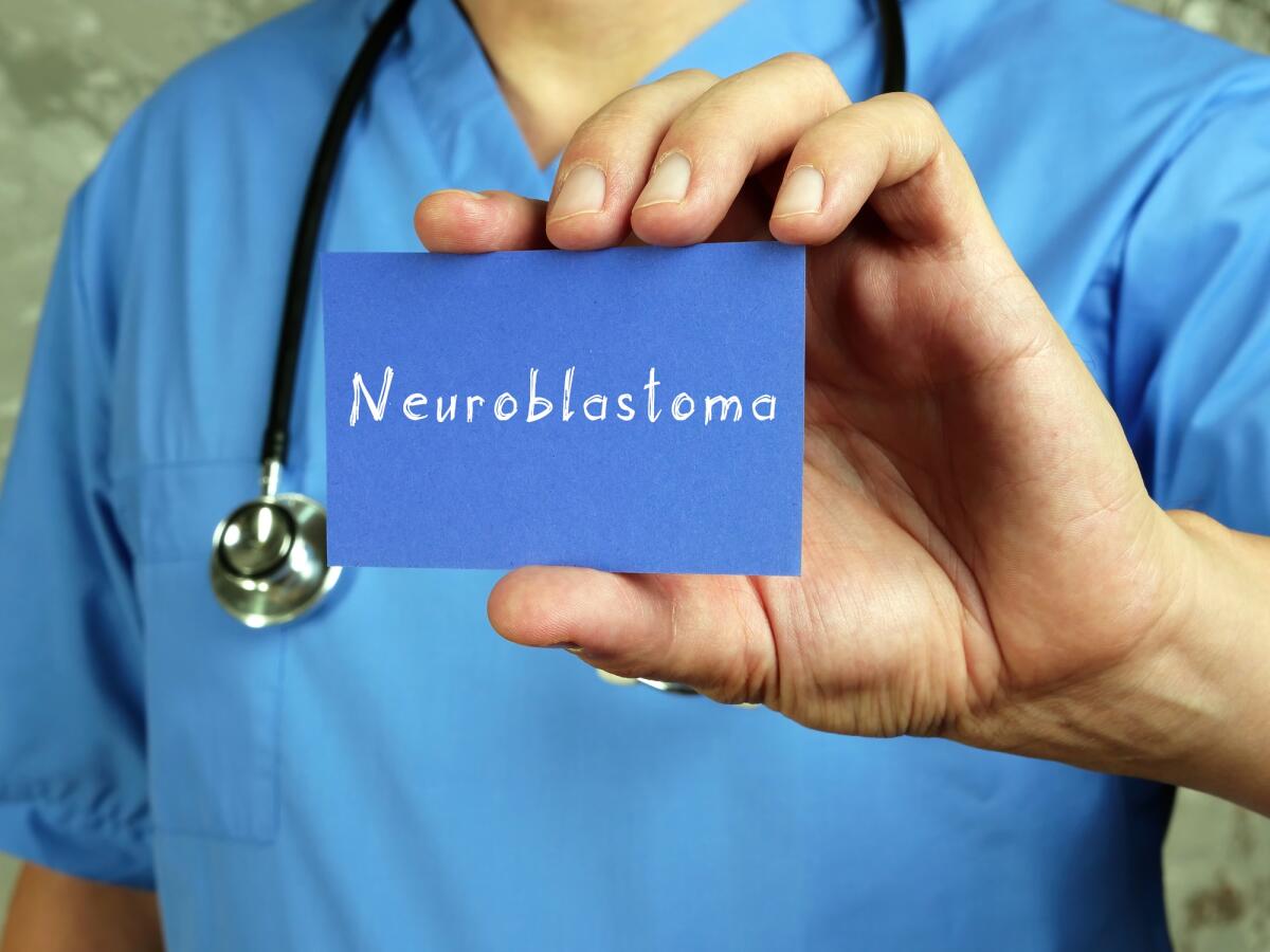 Neuroblastoma: nuova chirurgia guidata da luce infrarossa - Health care concept meaning Neuroblastoma with inscription on the piece of paper.