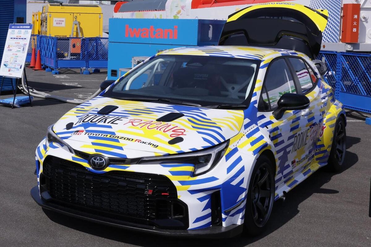 Toyota GR Corolla ad idrogeno va a fuoco durante i test: Toyota spiega cosa è successo - 