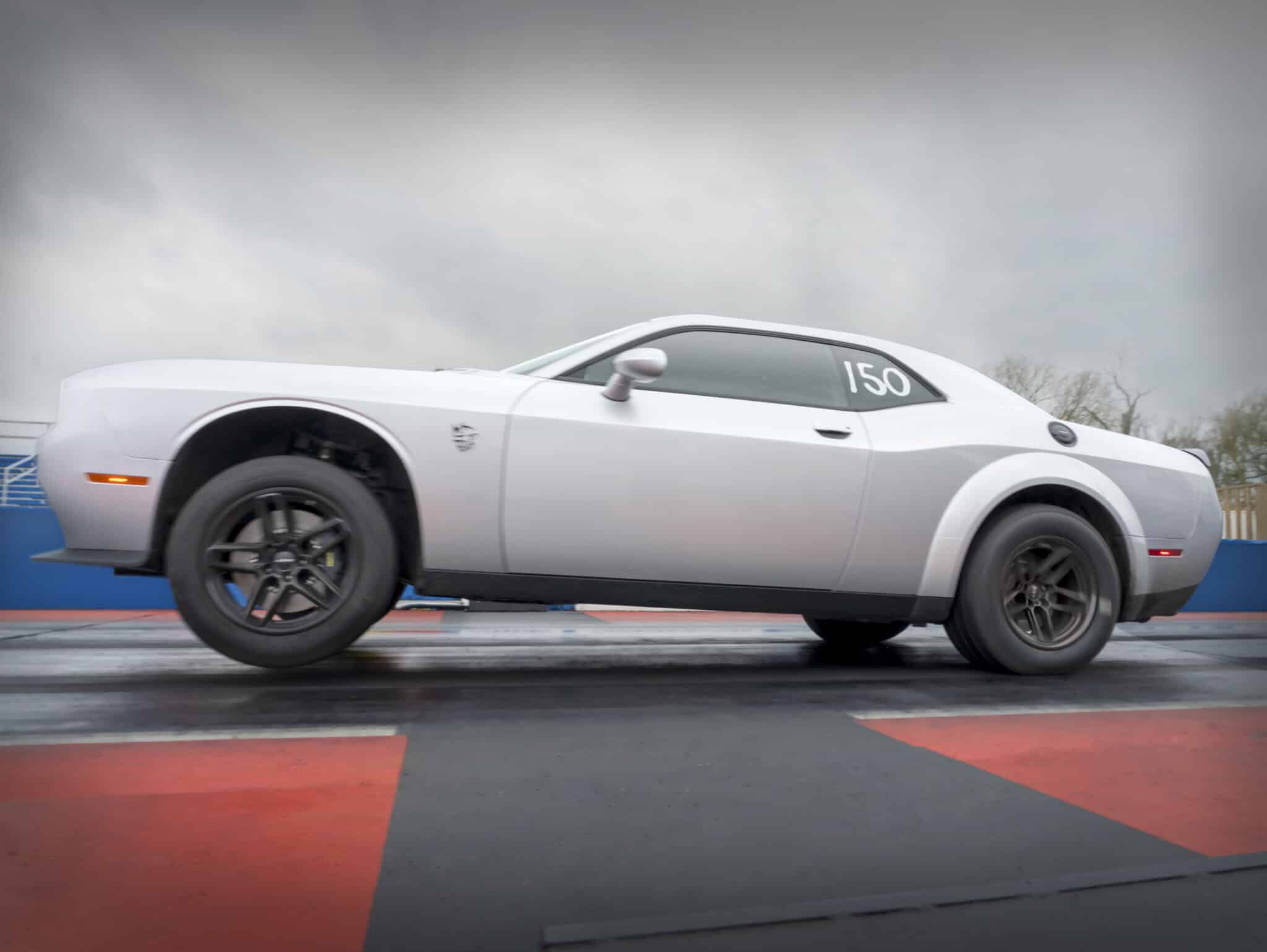 Dodge Challenger SRT Demon 170: l'addio al V8 Hemi con 1025 CV e uno 0-100 km/h in 1,66 secondi
