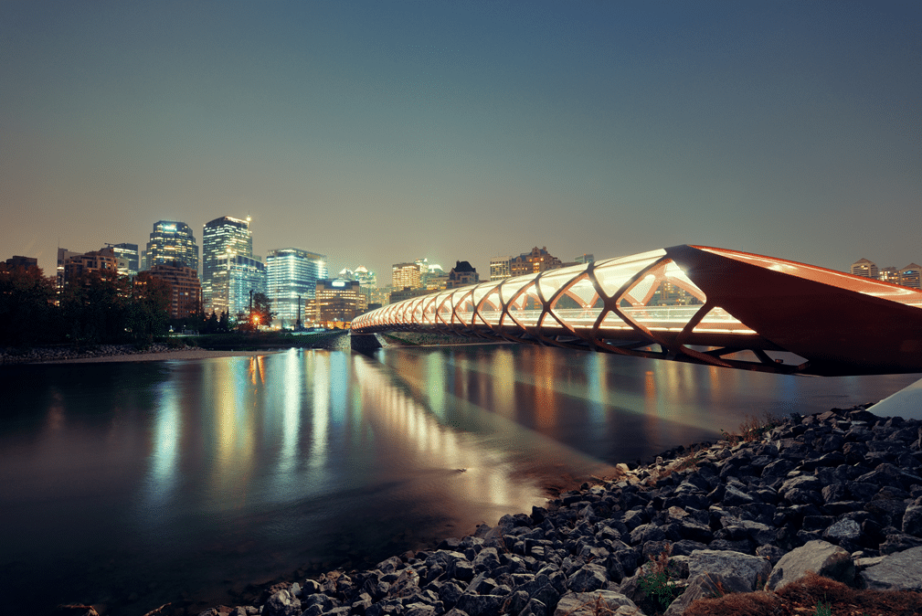 Peace Bridge di notte