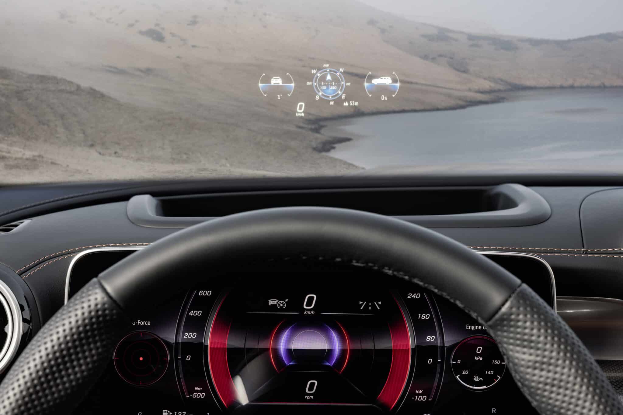 La Mercedes GLC Coupé è tutta nuova, con una linea rinnovata, un sistema MBUX di ultima generazione e motorizzazioni mild e plug-in hybrid