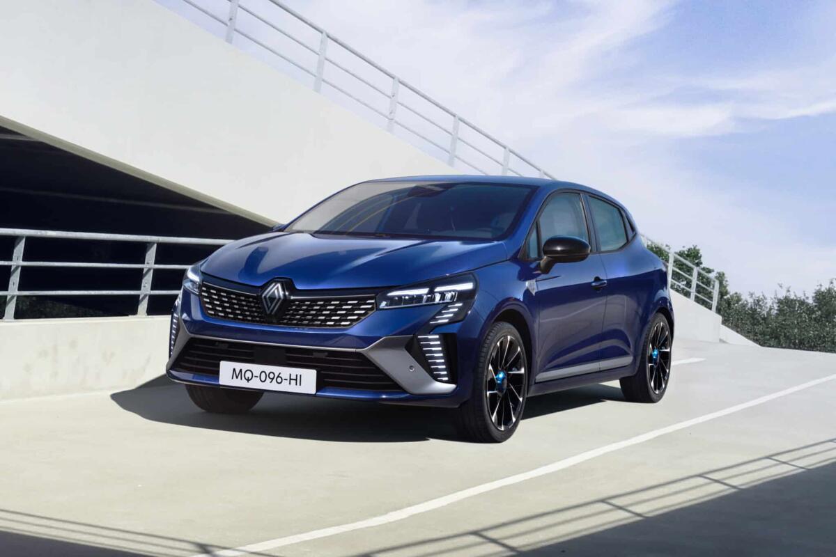 Renault Clio 2023: restyling di sostanza per la segmento B francese - 