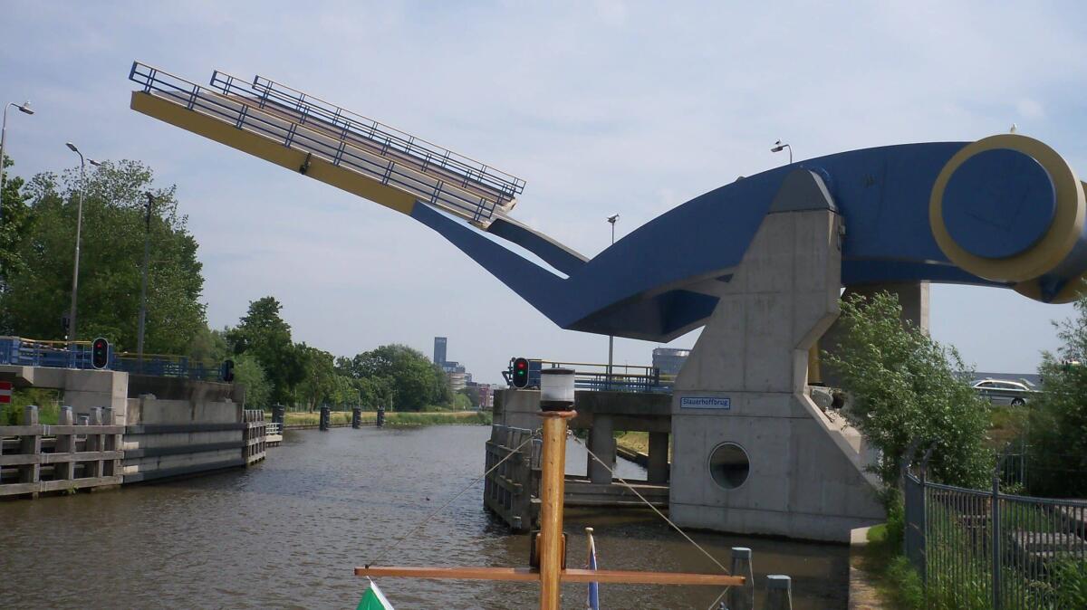 Slauerhoff Bridge: il ponte-bilanciere olandese alleato di auto e… barche! - Slauerhoff Bridge